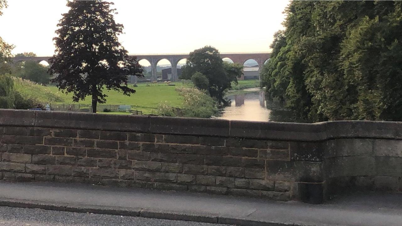 Riverside Cottage 沃利 外观 照片